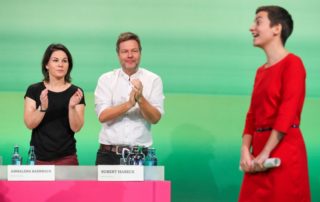 dpa111175198_annalena_baerbock_robert_habeck_ska_keller_