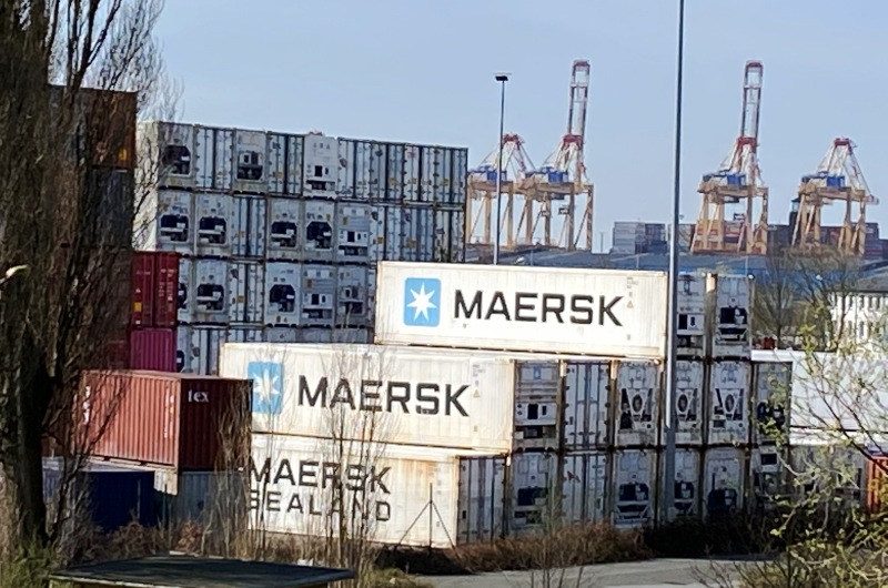 KOPP_Report_Hafen_Export_Container_Kraene_Aussen_Wirtschaft_2