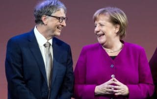 dpa110364156_bill_gates_angela_merkel