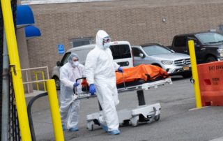 dpa131497167_corona_tote_usa_new_york