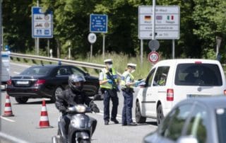 dpa132471683_grenzkontrollen_corona