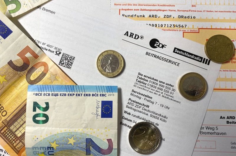 KOPP_Report_Rundfunkbeitrag_GEZ_Bargeld_Geldscheine_Euro_3