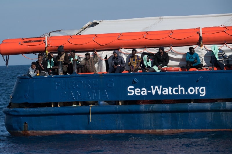 dpa116197330_sea_watch_ngo_migranten_afrika_mittelmeer_fluechtlinge