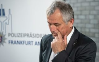 dpa220319685_frankfurt_opernplatz_polizeipraesident_gerhard_bereswill