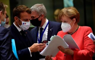 dpa220375038_angela_merkel_macron_bruessel