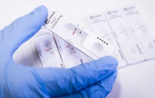 dpa223253287_corona_test_covid_19