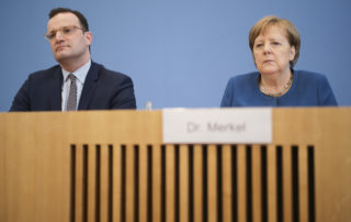 dpa217221435_merkel_spahn