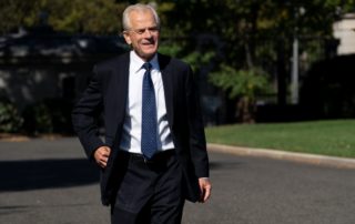 dpa223042227_Peter_Navarro