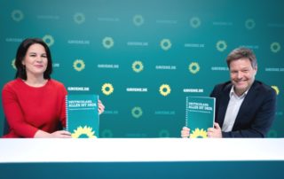 dpa235828231_gruene_wahlprogramm_habeck_baerbock