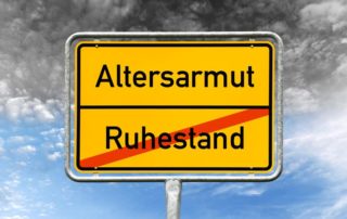 dpa123243457_schild_altersarmut_ruhestand
