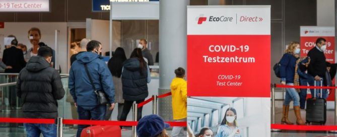 dpa236679499_corona_pcr_test_flughafen