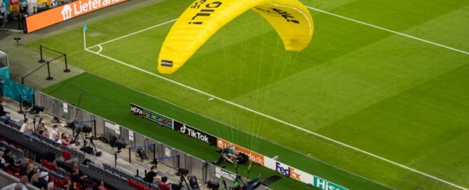 dpa245096346_greenpeace_Arena_muenchen