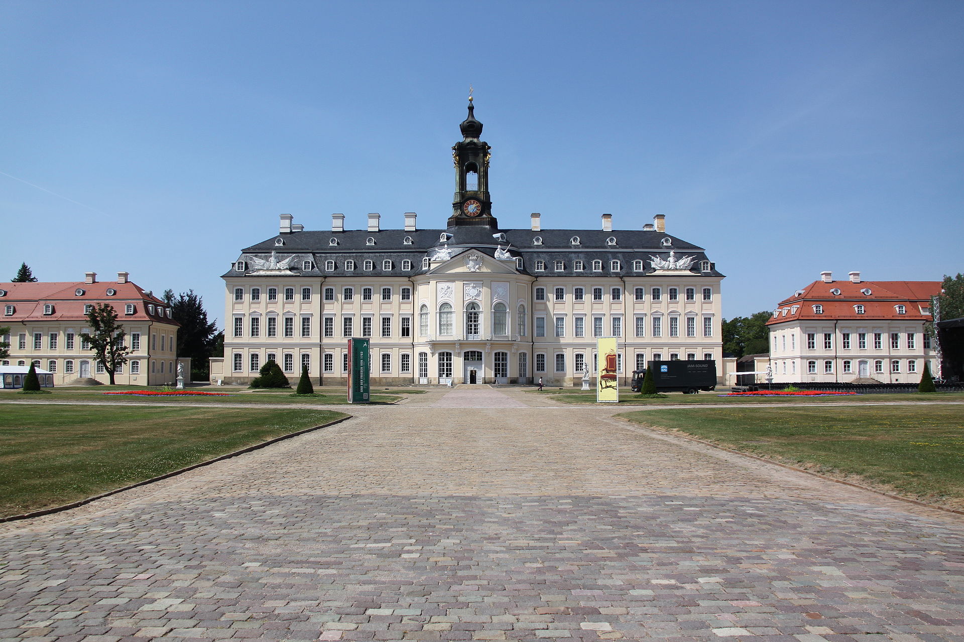 Bild-Schloss_Hubertusburg,_Wermsdorf,_Sachsen,_Deutschland